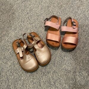 Freshly Picked toddler size 10 sandals